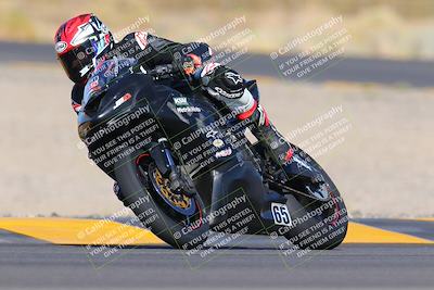 media/Oct-09-2022-SoCal Trackdays (Sun) [[95640aeeb6]]/Turn 3 (930am)/